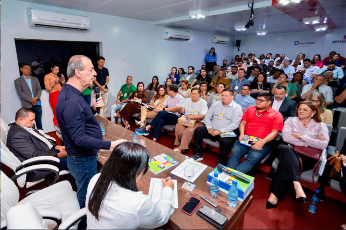Omar-Aziz-e-secretarios-municipais